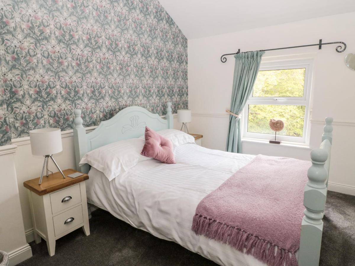 St Cuthbert'S Cottage Beal Екстериор снимка