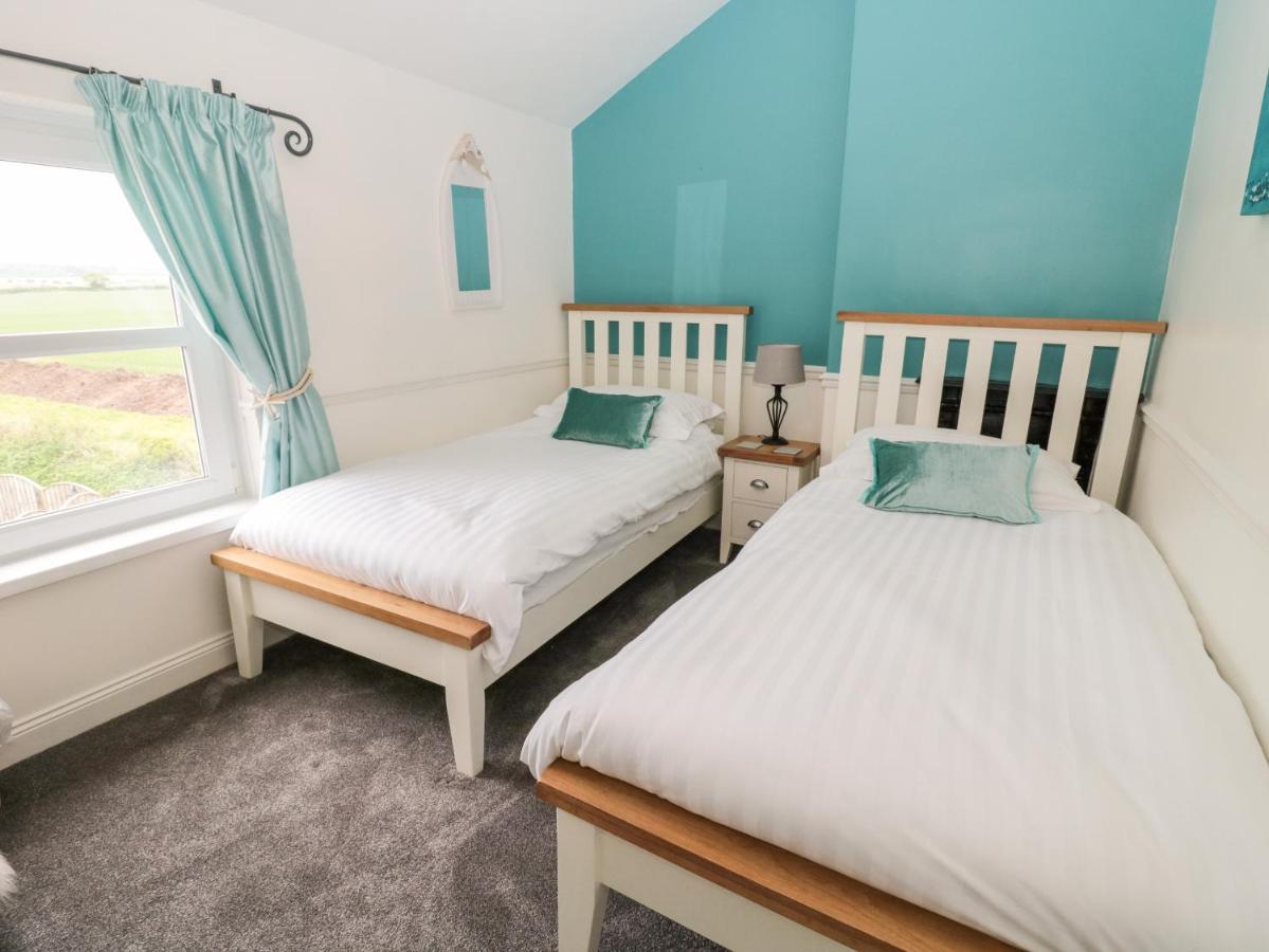 St Cuthbert'S Cottage Beal Екстериор снимка