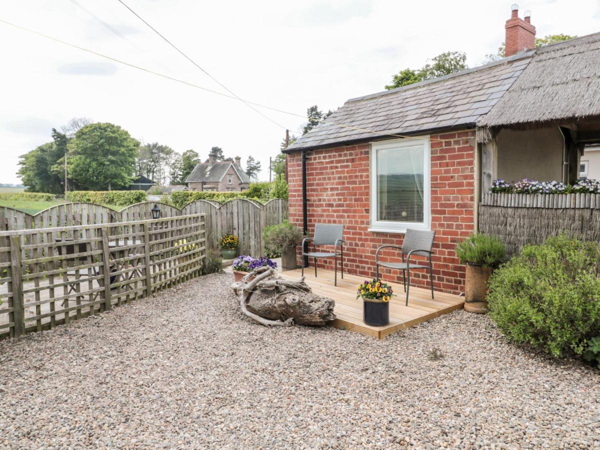 St Cuthbert'S Cottage Beal Екстериор снимка